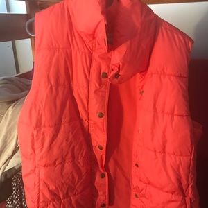 Old Navy coral puffer XXL new condition